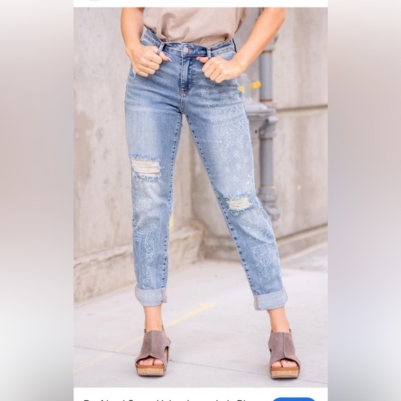Judy Blue Denim - Judy Blue Light Wash Distressed Mid Rise Bandana Western Boyfriend Fit 13/31